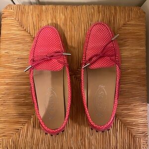 Tod's Pink Leather Flats Moccasin Style Size 35.5